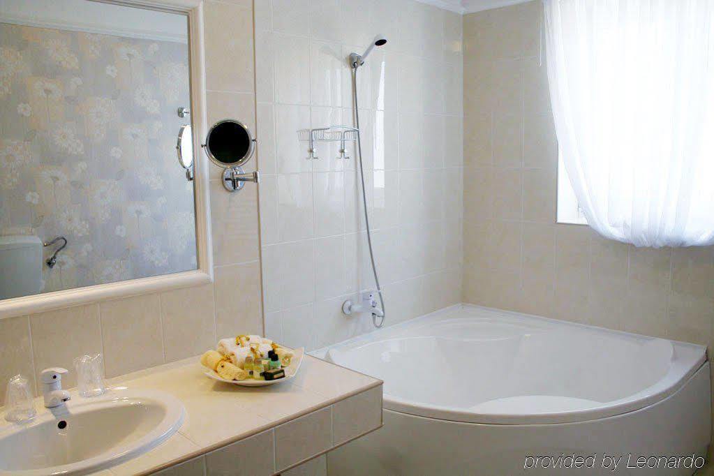 Monte-Nelly Hotel Бухарест Экстерьер фото